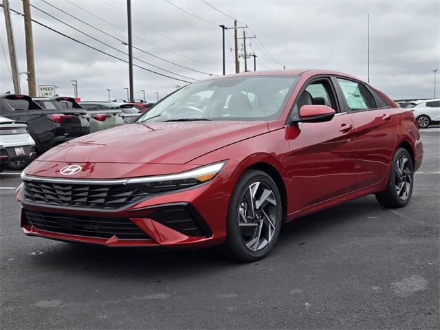 2025 Hyundai Elantra Limited's photo