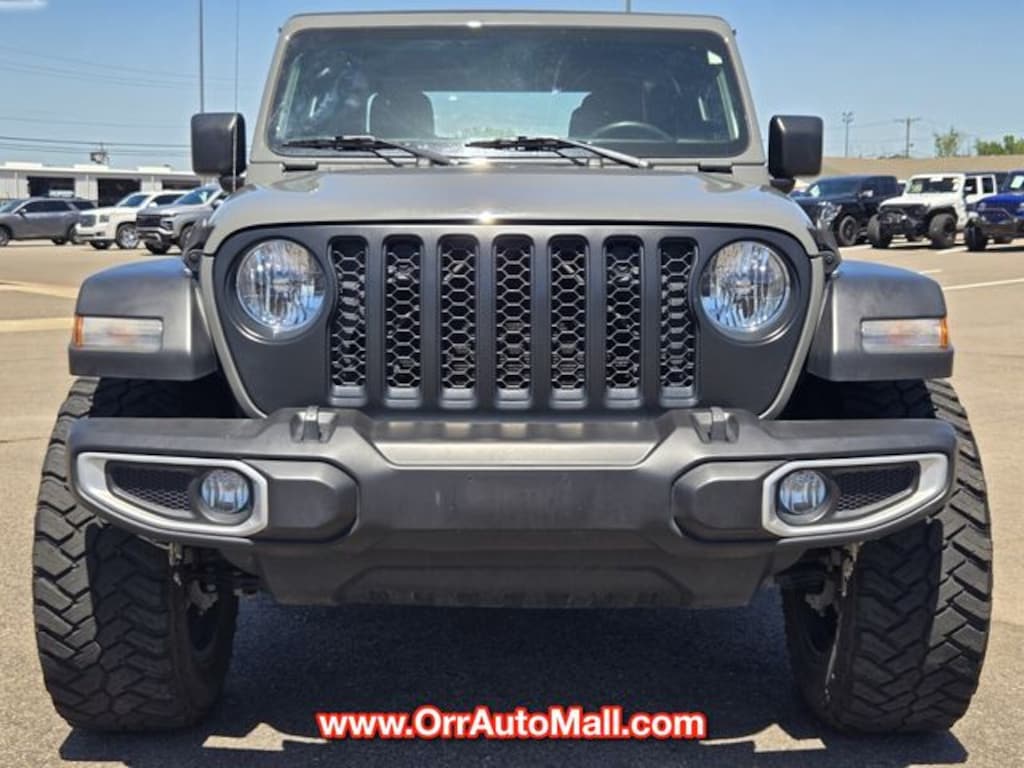 Used 2023 Jeep Gladiator Sport Truck Crew Cab