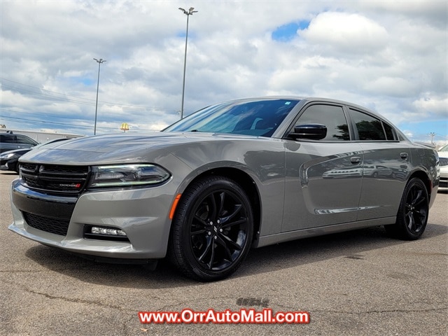 Used 2018 Dodge Charger SXT with VIN 2C3CDXHG0JH188550 for sale in Russellville, AR