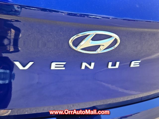 2025 Hyundai Venue Limited - Photo 15