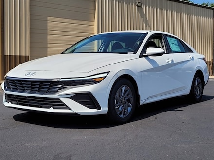 2025 Hyundai Elantra Hybrid Blue Sedan