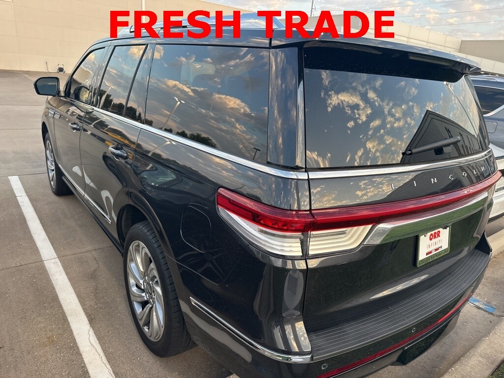 2021 Lincoln Navigator L Reserve photo 3