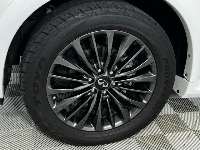2024 Infiniti QX80 Sensory photo 3