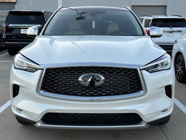 2021 Infiniti QX50 Essential photo 2
