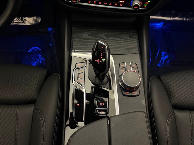 2023 BMW 5 Series 530i - Photo 30