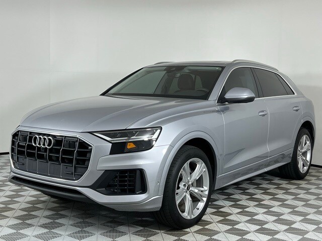 2022 Audi Q8 55 Premium Plus photo 2