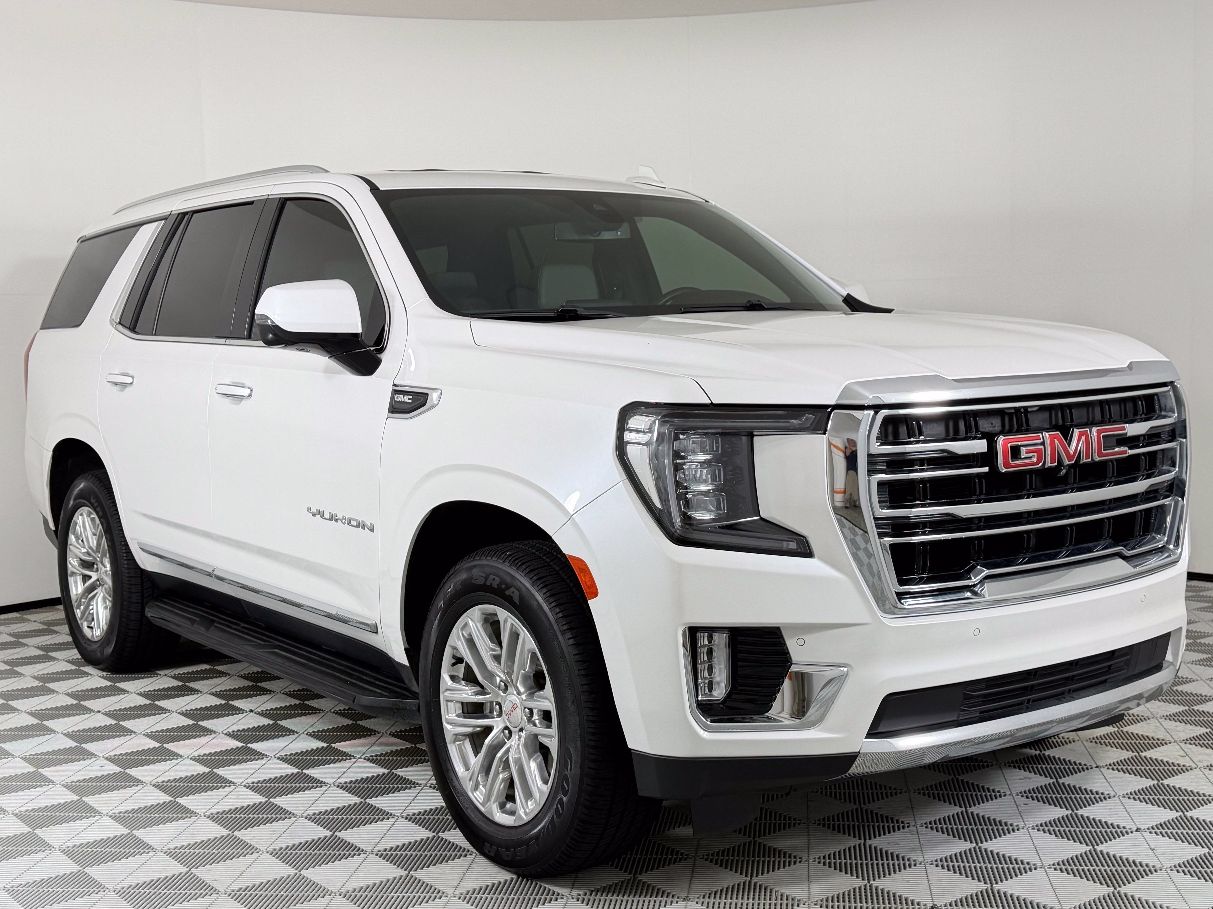 2022 GMC Yukon SLT