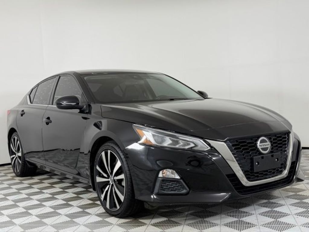 Used 2021 Nissan Altima 2.5 SR Sedan