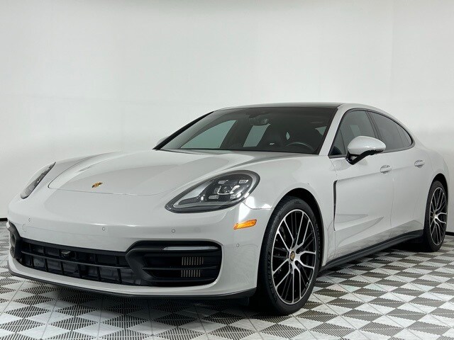 2021 Porsche Panamera 4 photo 3