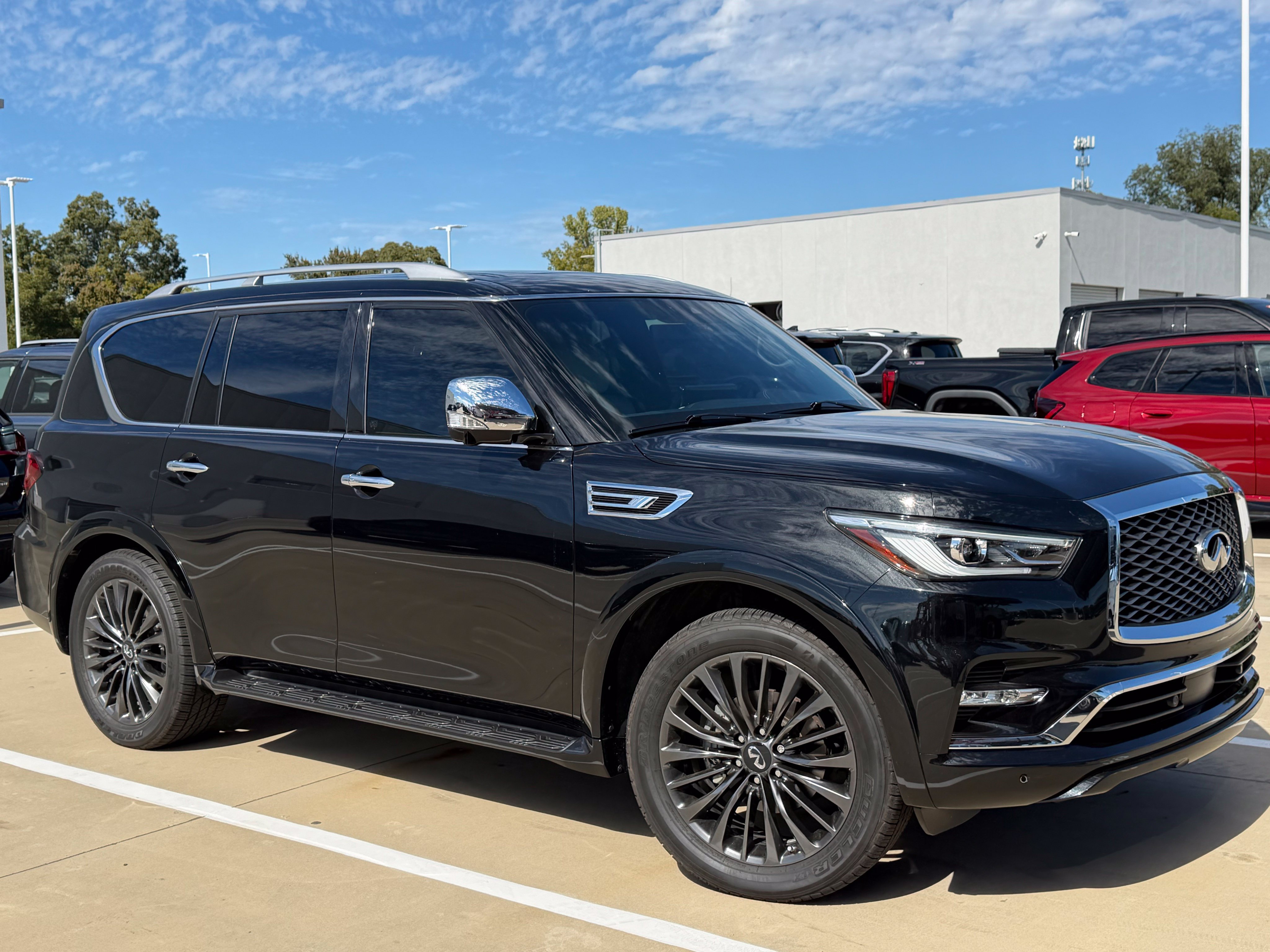 2023 INFINITI QX80 Sensory