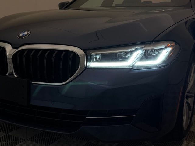 2023 BMW 5 Series 530i - Photo 9