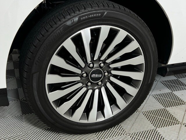 2021 Lincoln Navigator L Reserve photo 4