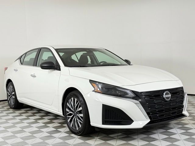 2025 Nissan Altima