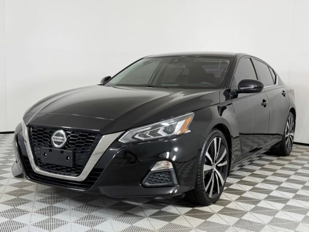 Used 2021 Nissan Altima 2.5 SR Sedan