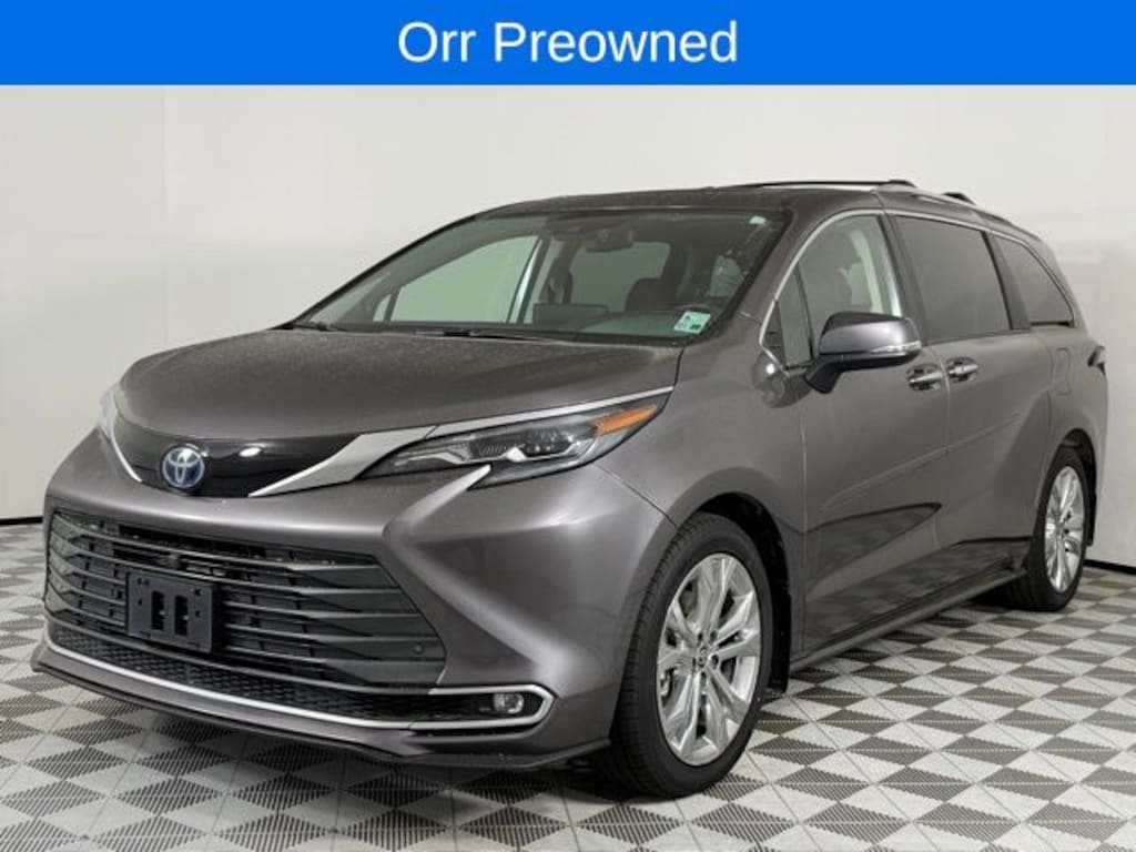 Used 2024 Toyota Sienna Platinum Minivan/Van