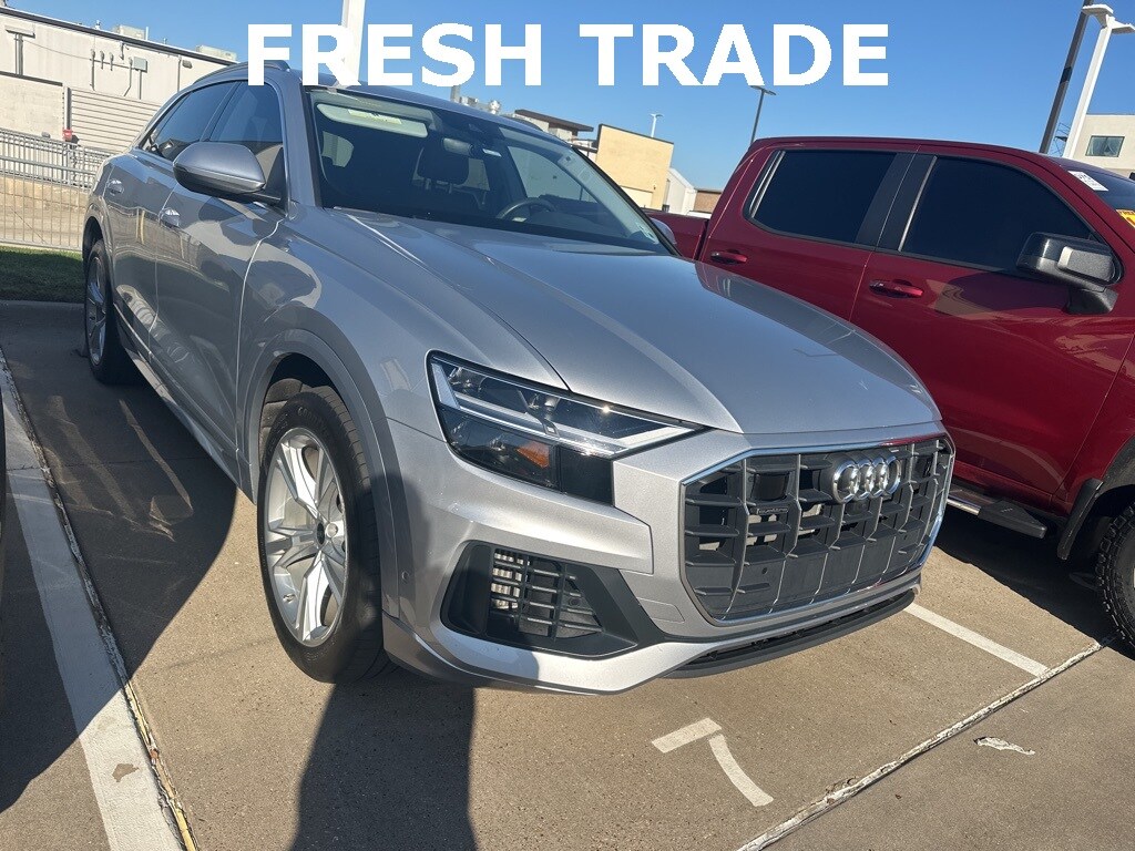 2022 Audi Q8 55 Premium Plus photo 2