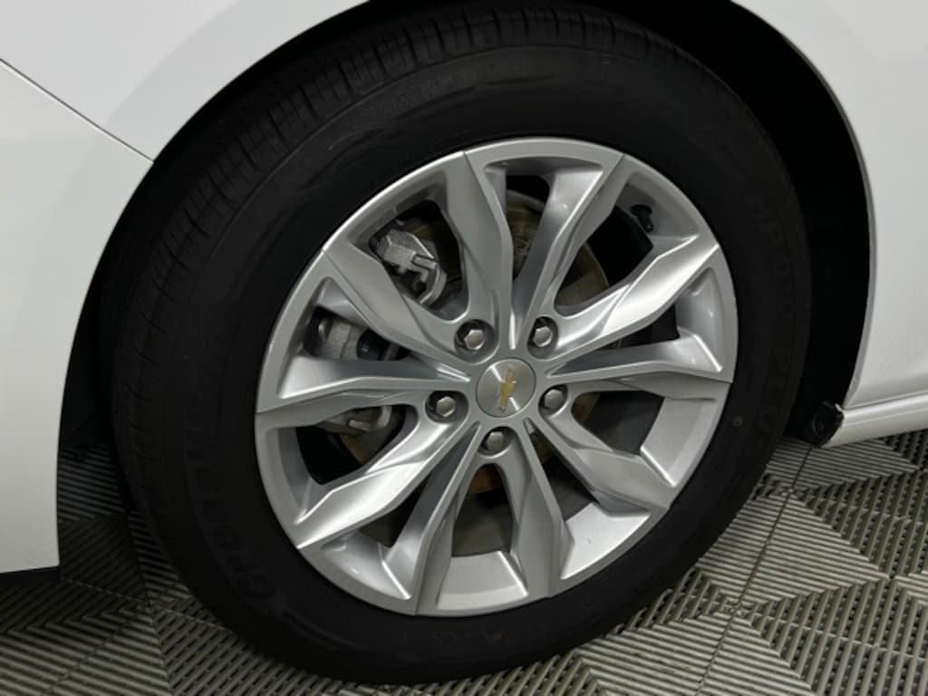 Used 2023 Chevrolet Malibu LT Sedan