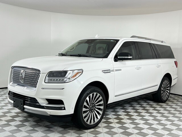 2021 Lincoln Navigator L Reserve photo 3