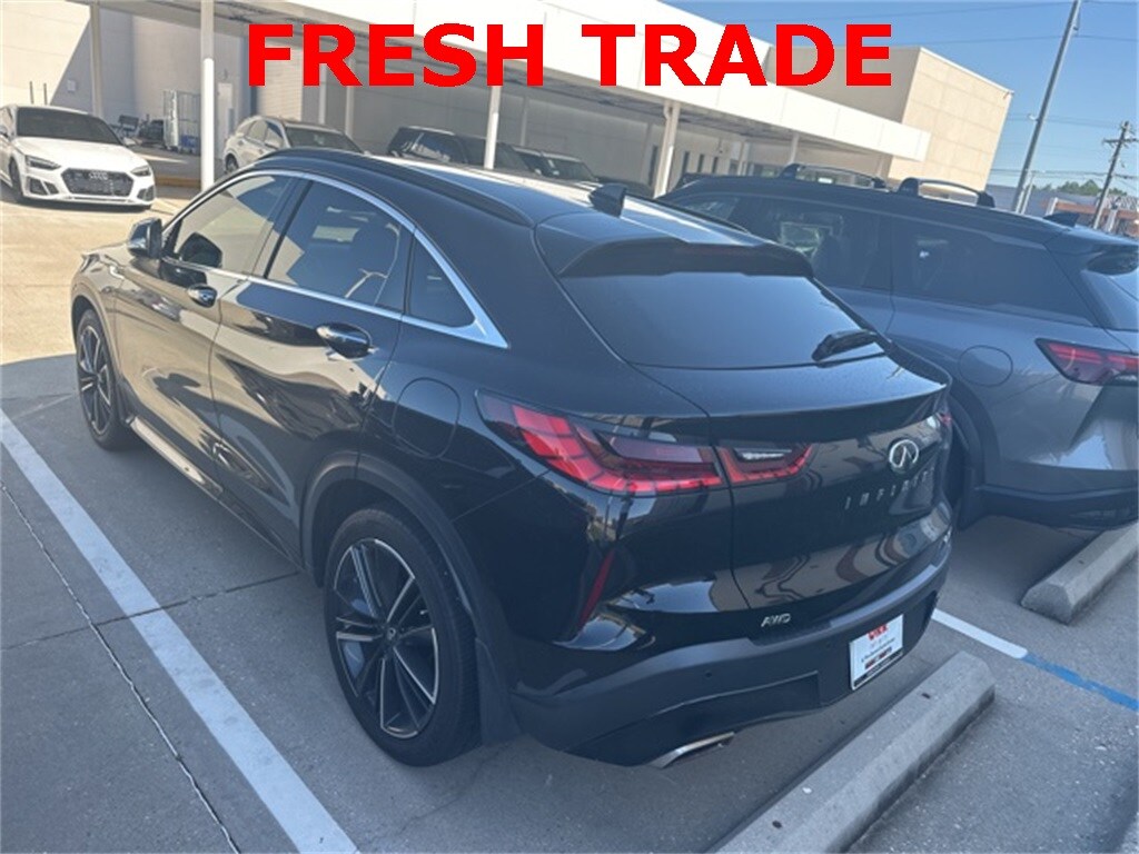 2023 Infiniti QX55 Essential photo 2