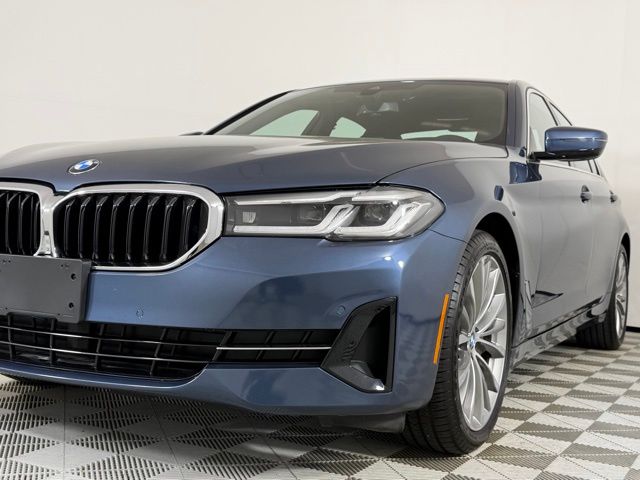 2023 BMW 5 Series 530i - Photo 8