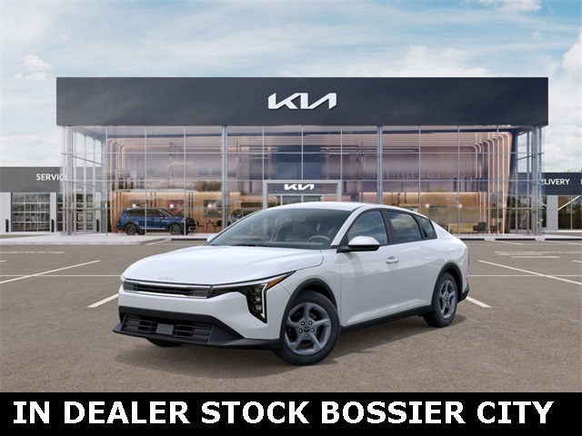 2025 Kia K4 LXS's photo