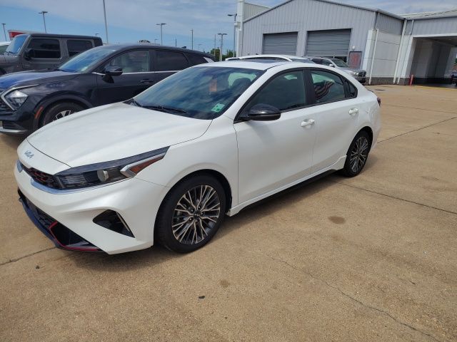 2022 Kia Forte GT-Line AT's photo