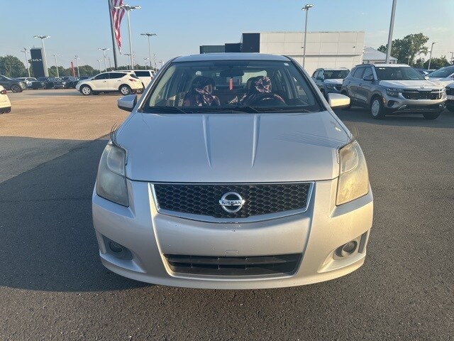 2012 Nissan Sentra 2.0 SR photo 2