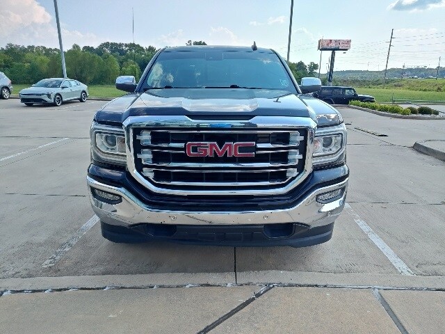 2018 Gmc Sierra 1500 SLT photo 2