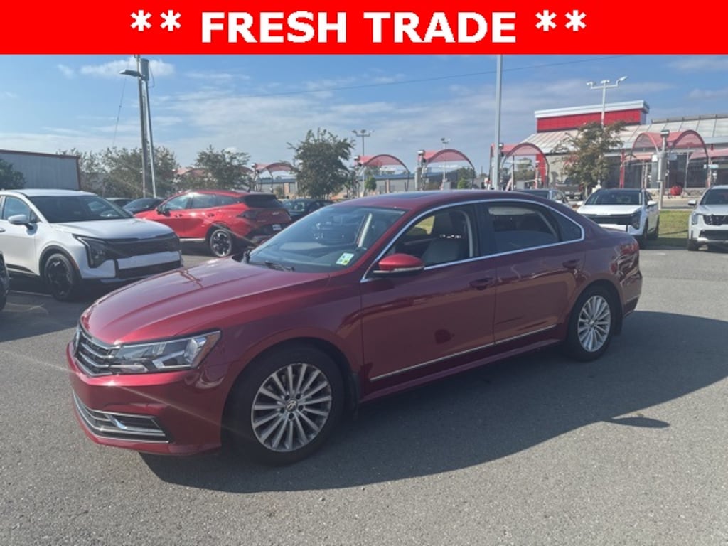 Used 2017 Volkswagen Passat 1.8T SE Sedan