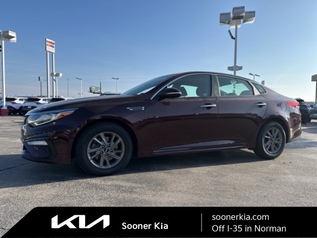 2020 Kia Optima LX's photo