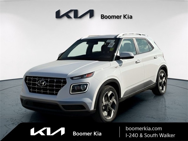 2024 Hyundai Venue Limited's photo