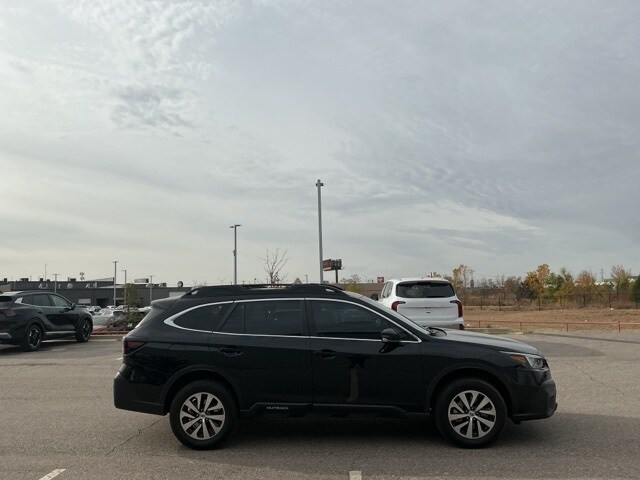 2022 Subaru Outback Premium photo 4