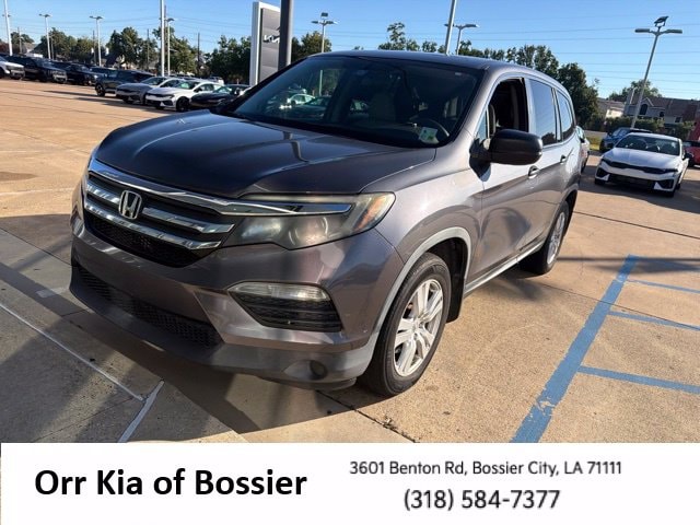 Used 2017 Honda Pilot LX with VIN 5FNYF5H13HB014841 for sale in Bossier City, LA