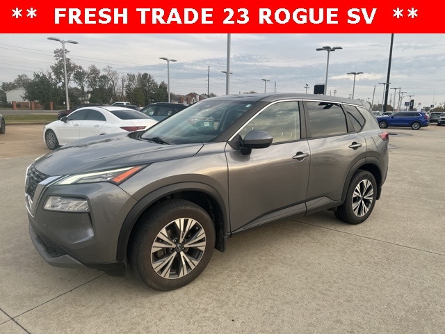 2023 Nissan Rogue SV's photo