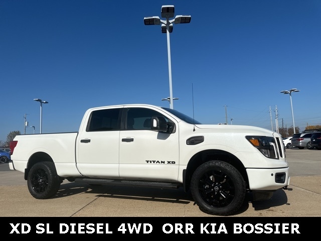 2018 Nissan Titan XD SL's photo