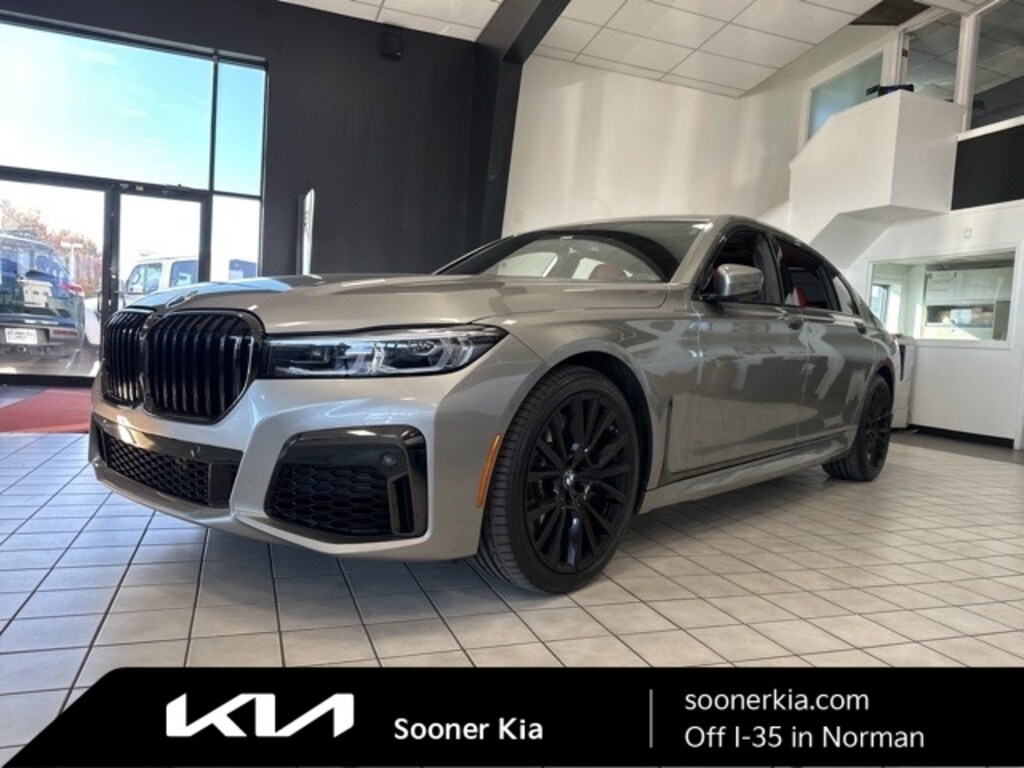 Used 2022 BMW 750i xDrive Sedan