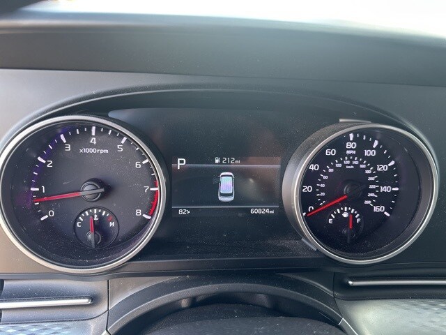 2023 Kia Carnival LX photo 3