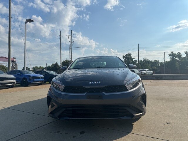 2024 Kia Forte LXS photo 3