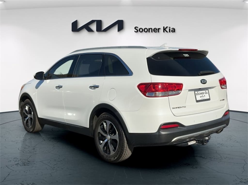 Used 2016 Kia Sorento 2.0T EX FWD SUV