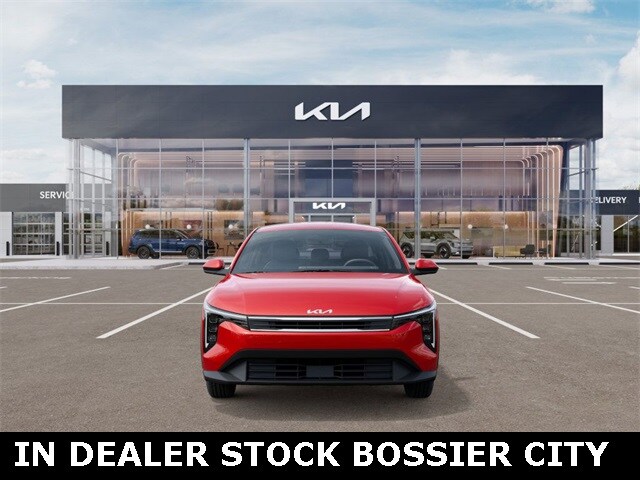 2025 Kia K4 LXS photo 2