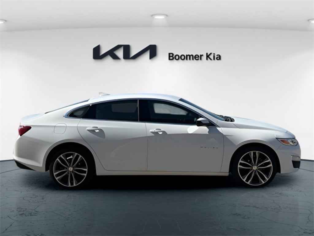 Used 2024 Chevrolet Malibu 2LT Sedan