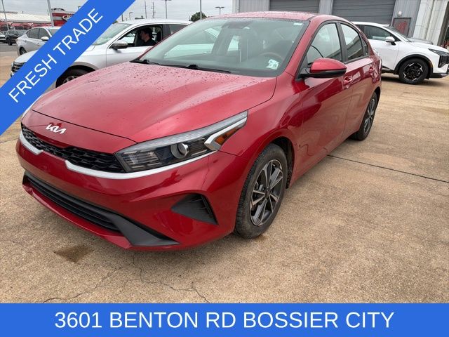 2024 Kia Forte LXS AT's photo