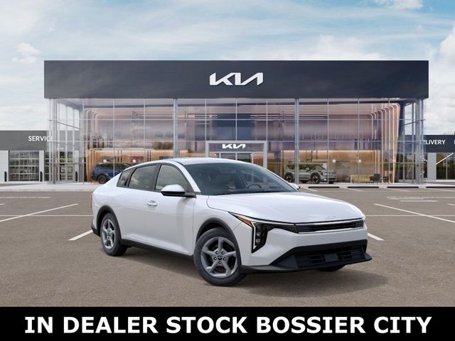 2025 Kia K4 LXS - Photo 8