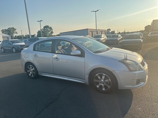 2012 Nissan Sentra 2.0 SR photo 3