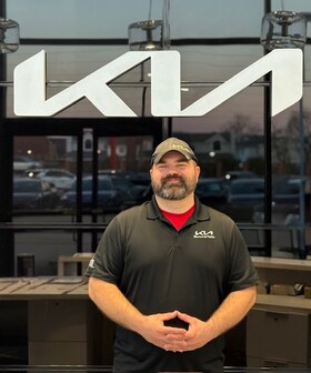 Staff member Thomas Nye from ID_2b02baebebe7