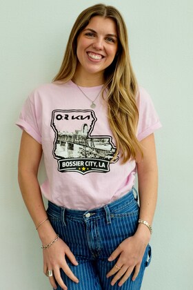 Staff member Ann Knight from ID_5bf102