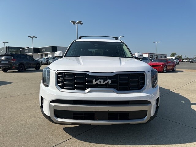 2023 Kia Telluride S photo 2