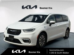 2023 Chrysler Pacifica Plug-In Hybrid