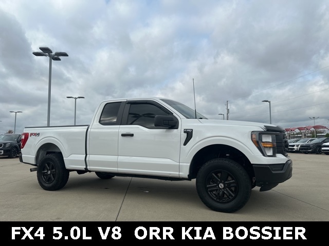 2023 Ford F-150 XL's photo