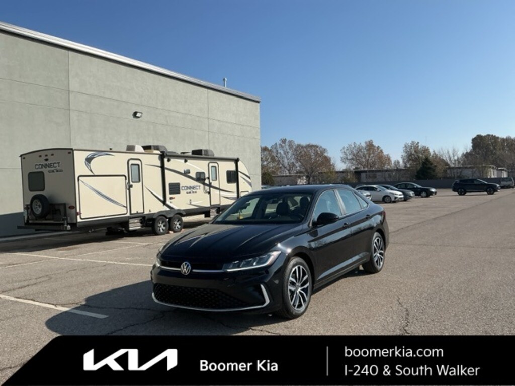 Used 2025 Volkswagen Jetta 1.5T SE Sedan